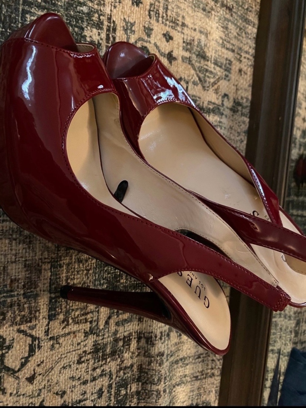 GUESS Women's Burgundy Patent Peep-Toe Slingback Heels.
NEW!! No box!